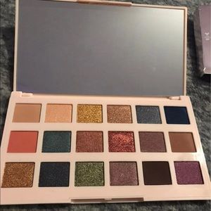 Ciate the editor eyeshadow palette